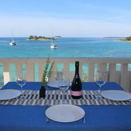 Andrea Apartment Vela Luka