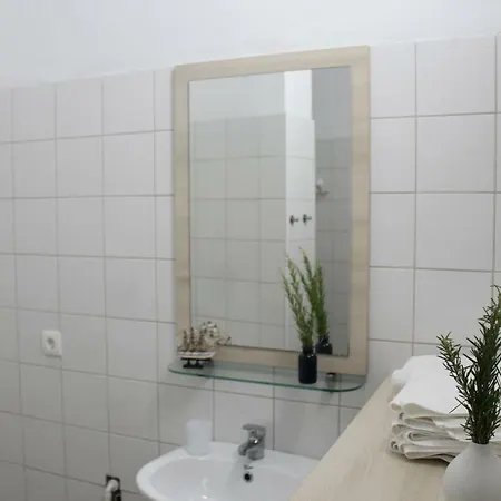 Apartment Andrea Vela Luka